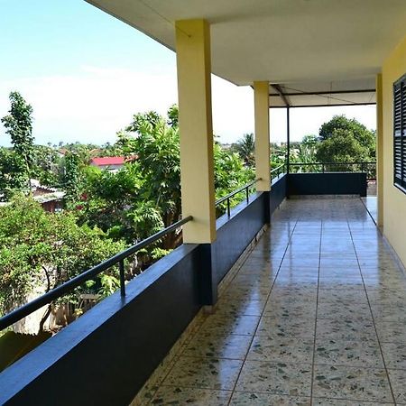 Santos'S House Hotel Sao Tome Exterior photo