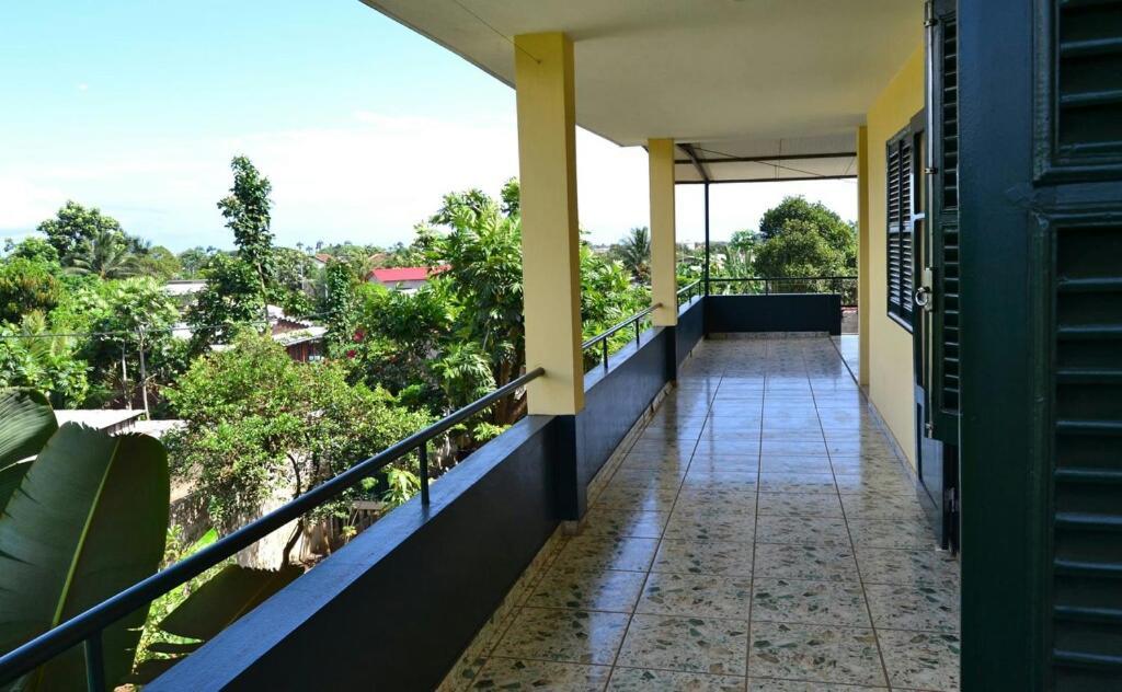 Santos'S House Hotel Sao Tome Exterior photo